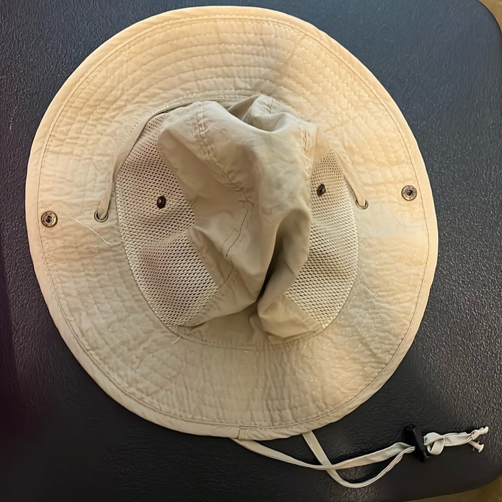 Magellan bucket hat
